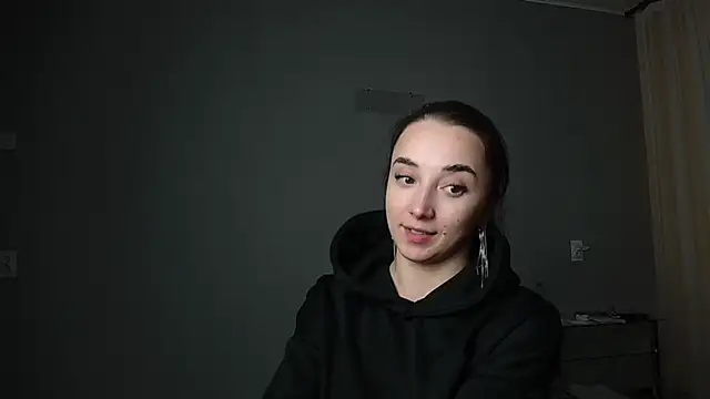 Eva Gloryy online show from 18, 3, 2025