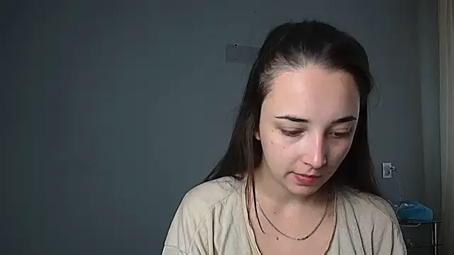 Eva Gloryy online show from 15, 9, 2025