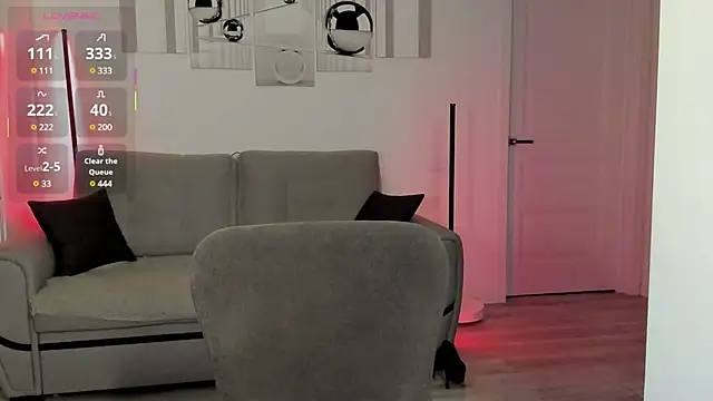 Snapshot of swarowskayaya chatting on 18, 2, 2025 swarowskayaya online show from 18, 2, 2025