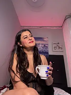 Lili  taylor online show from 28, 2, 2025