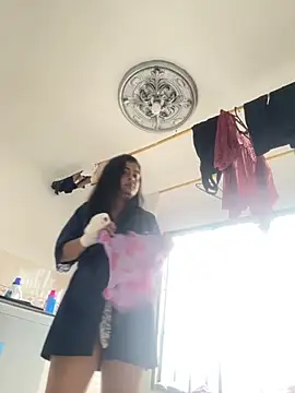 Lili  taylor online show from 25, 9, 2025