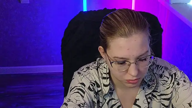 Snapshot of HotBrandyX chatting on 2, 3, 2025 HotBrandyX online show from 2, 3, 2025