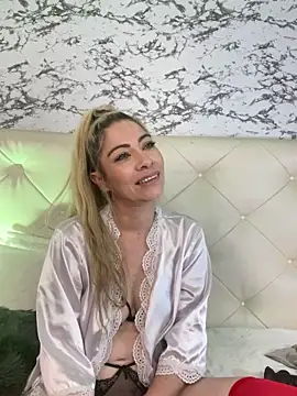 viktoria davis  online show from 11, 2, 2025