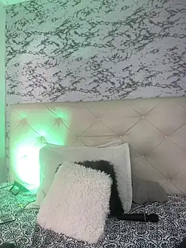 viktoria davis  online show from 23, 2, 2025