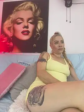 viktoria davis  online show from 2, 6, 2026