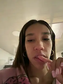 zoe storm online show from 21, 1, 2025