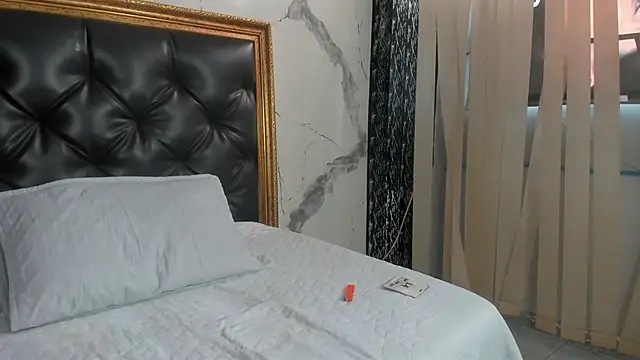 DalayMoore online show from 10, 2, 2026