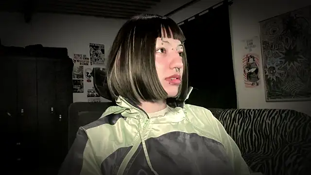 roxy toxic online show from 30, 7, 2026