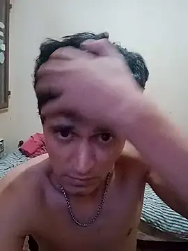 EstebanAkyLu online show from 4, 2, 2025