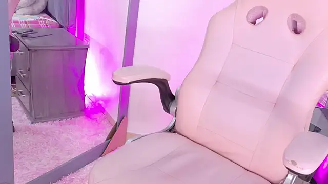 adry moris online show from 18, 3, 2025