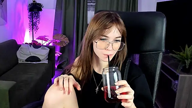 Snapshot of DakotaaJohnnson chatting on 27, 1, 2025 DakotaaJohnnson online show from 27, 1, 2025