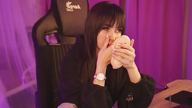 Snapshot of DakotaaJohnnson chatting on 14, 3, 2025 DakotaaJohnnson online show from 14, 3, 2025