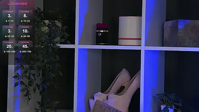 Snapshot of MaddyHeart chatting on 6, 2, 2025 MaddyHeart online show from 6, 2, 2025