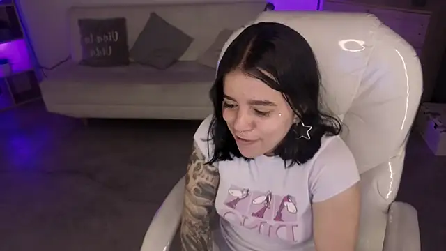 Nicole Foxx  online show from 9, 1, 2026