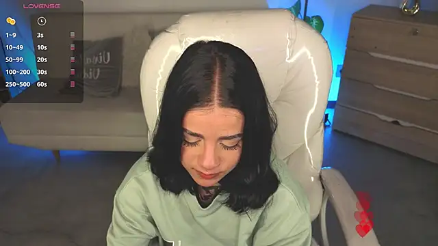 Nicole Foxx  online show from 9, 3, 2026