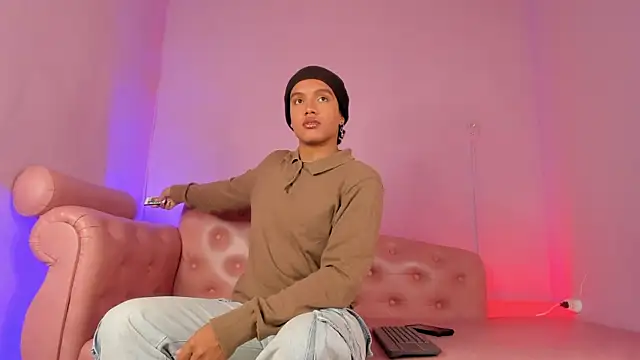 Snapshot of DanteAndKyle chatting on 16, 11, 2025 DanteAndKyle online show from 16, 11, 2025