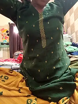 Snapshot of chocobbsimarn chatting on 13, 3, 2025 chocobbsimarn online show from 13, 3, 2025