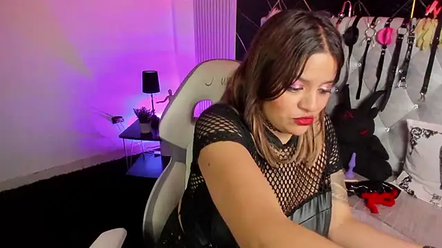 victoria  floyd online show from 10, 1, 2026