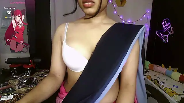 Snapshot of night_queen07 chatting on 18, 1, 2026 night queen07 online show from 18, 1, 2026