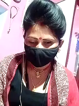 Snapshot of Bhavya_Bhan chatting on 5, 2, 2025 Bhavya Bhan online show from 5, 2, 2025