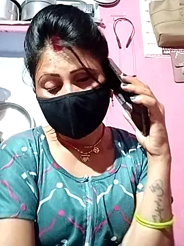 Snapshot of Bhavya_Bhan chatting on 25, 2, 2025 Bhavya Bhan online show from 25, 2, 2025