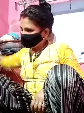 Snapshot of Bhavya_Bhan chatting on 2, 3, 2025 Bhavya Bhan online show from 2, 3, 2025