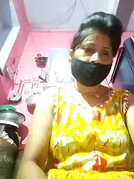 Snapshot of Bhavya_Bhan chatting on 2, 10, 2025 Bhavya Bhan online show from 2, 10, 2025