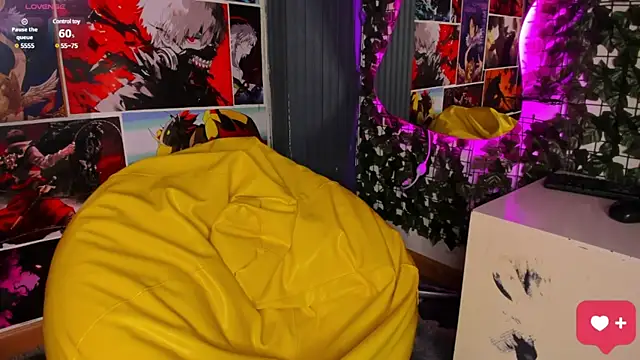 Snapshot of Zoe_Cheshire chatting on 30, 1, 2025 Zoe Cheshire online show from 30, 1, 2025