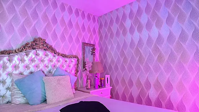 Bella Smiith  online show from 8, 1, 2026