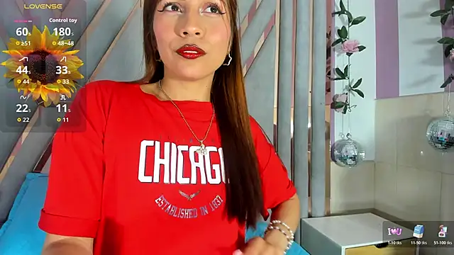 emili clark online show from 21, 11, 2025