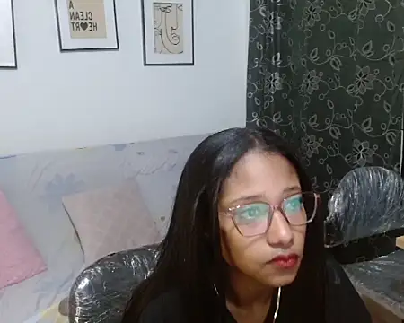 LITTLEDOLLHOT online show from 28, 11, 2025