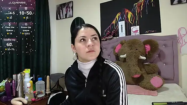 Snapshot of Emmie_Hot chatting on 22, 9, 2025 Emmie Hot online show from 22, 9, 2025