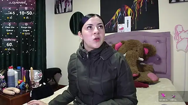 Emmie Hot online show from 25, 2, 2026