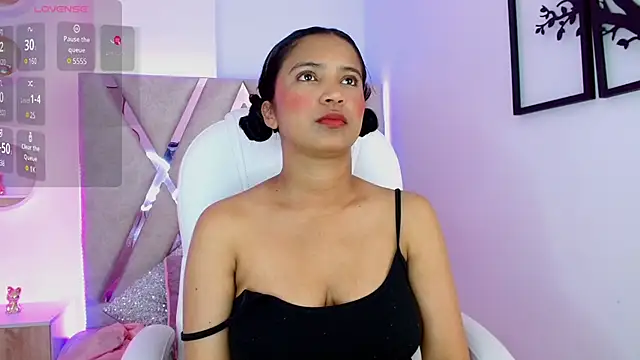 Sophia waalker  1 online show from 22, 1, 2025