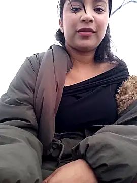 Sophia waalker  1 online show from 7, 3, 2025