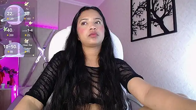 Sophia waalker  1 online show from 10, 3, 2025