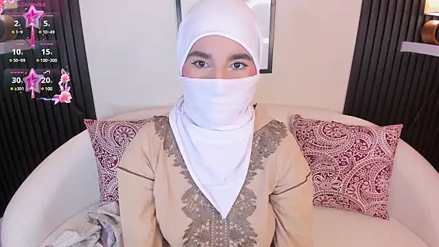 Snapshot of Ayha_khalaf chatting on 8, 3, 2025 Ayha khalaf online show from 8, 3, 2025