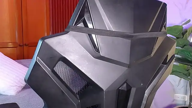 luxurycoupl online show from 8, 10, 2025