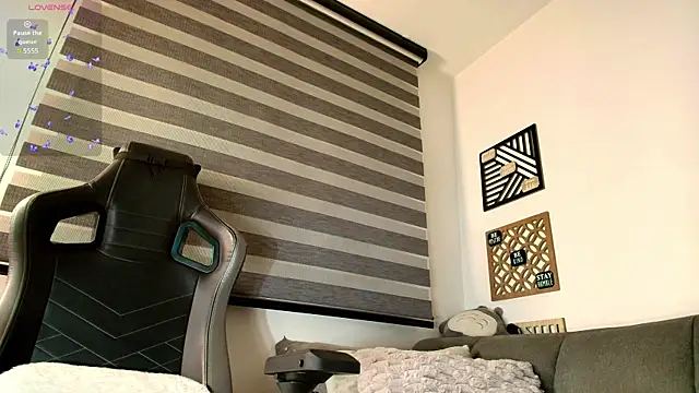 love sharol  online show from 25, 10, 2025