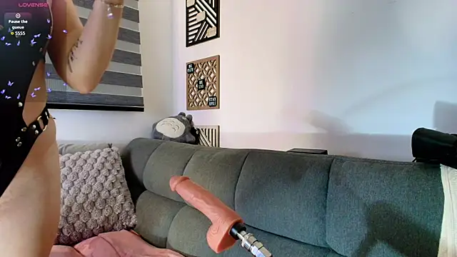 love sharol  online show from 25, 11, 2025