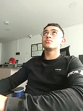 Thonny-becker online show from 15, 2, 2025