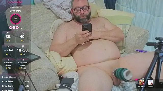 Snapshot of Dadbod4you chatting on 7, 5, 2026 Dadbod4you online show from 7, 5, 2026