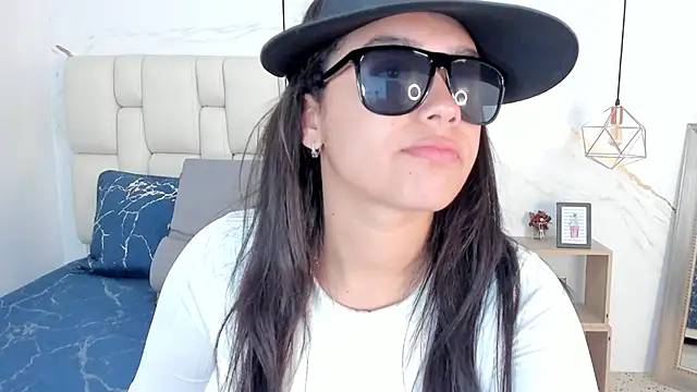 Snapshot of fierygroup chatting on 21, 3, 2025 fierygroup online show from 21, 3, 2025