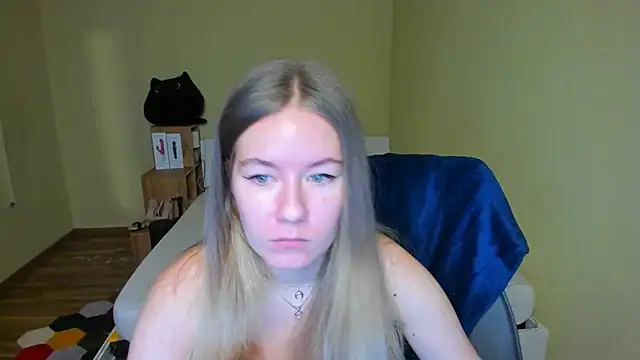 EmilyPaw online show from 14, 2, 2025