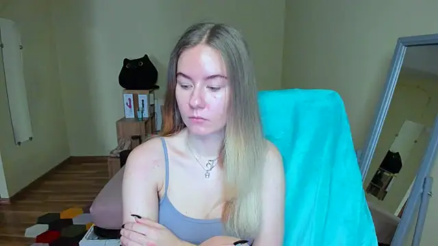 EmilyPaw online show from 26, 2, 2025