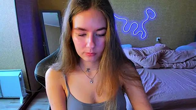 EmilyPaw online show from 15, 4, 2026