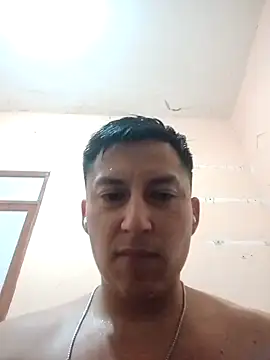 Snapshot of LuisMex1998 chatting on 10, 9, 2025 LuisMex1998 online show from 10, 9, 2025