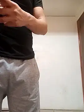 LuisMex1998 online show from 4, 12, 2025