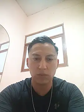 Snapshot of LuisMex1998 chatting on 25, 5, 2026 LuisMex1998 online show from 25, 5, 2026