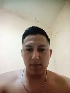 Snapshot of LuisMex1998 chatting on 27, 5, 2026 LuisMex1998 online show from 27, 5, 2026